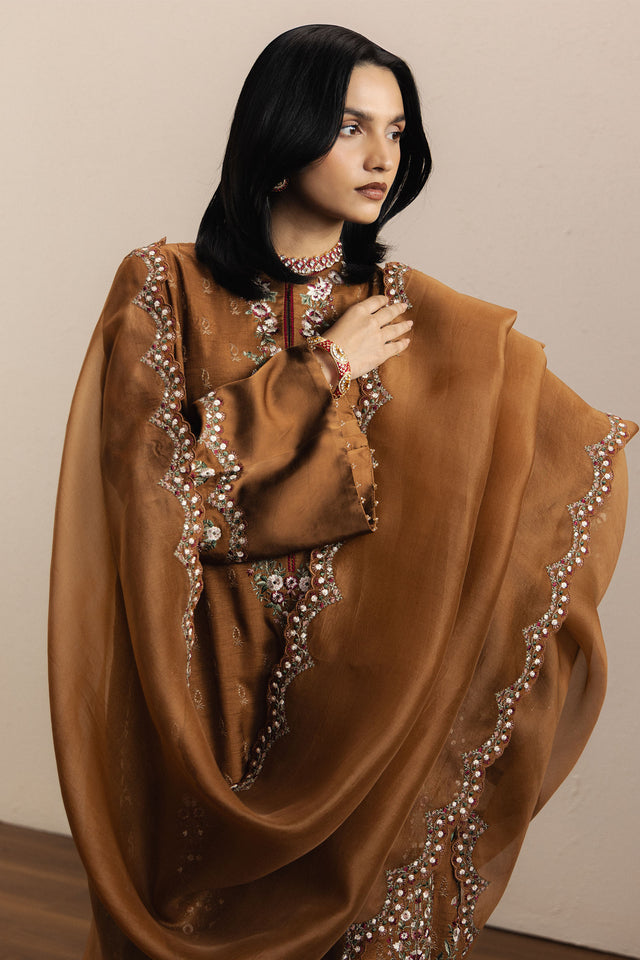 Zara Shahjahan | Festive 26 | Munawwar, image 3