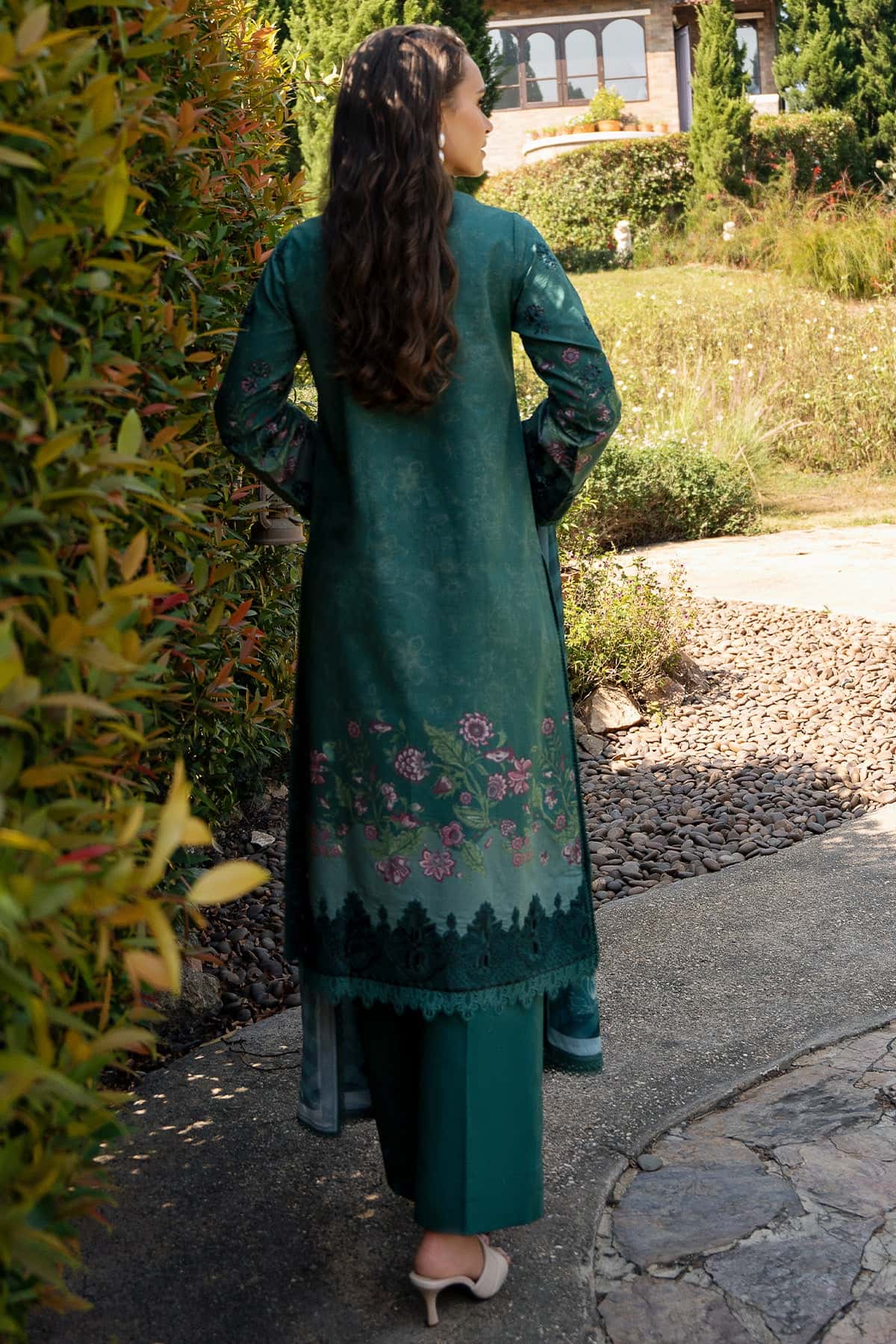 Afrozeh Opaline A green embroidered lawn suit, photo 2