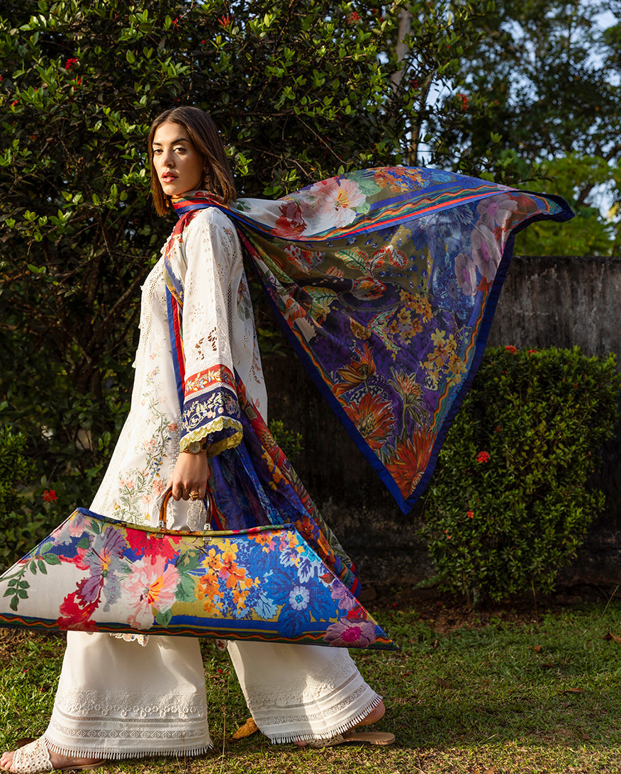 Esmel | Mon Tresor Luxe Lawn 26 | Clair De Lune, image 4