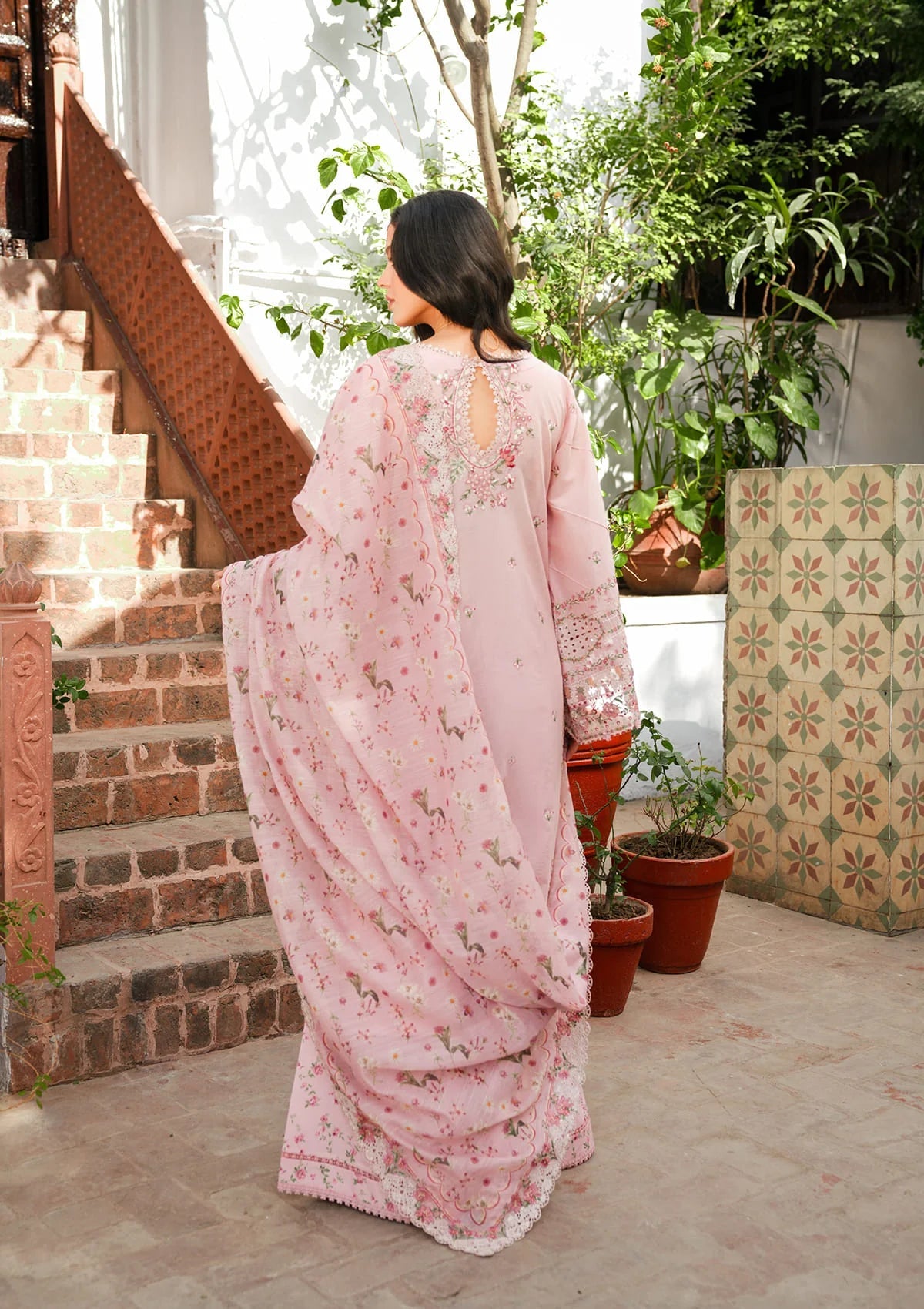 Kahf Premium | Ek Fasana Luxury Lawn 26 | KLB-3A DILNASHEEN, image 2