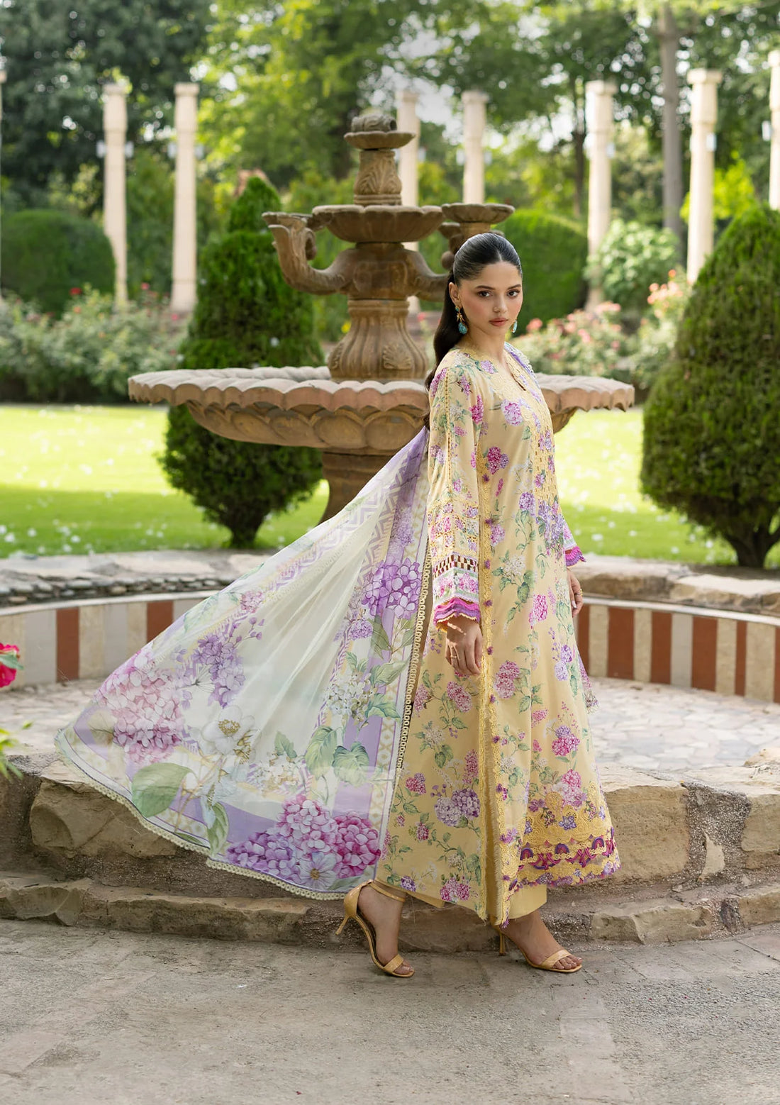 Elaf Premium | Signature Embroidered Lawn with Chiffon Collection 26 | ESG-7A STELLA, image 3