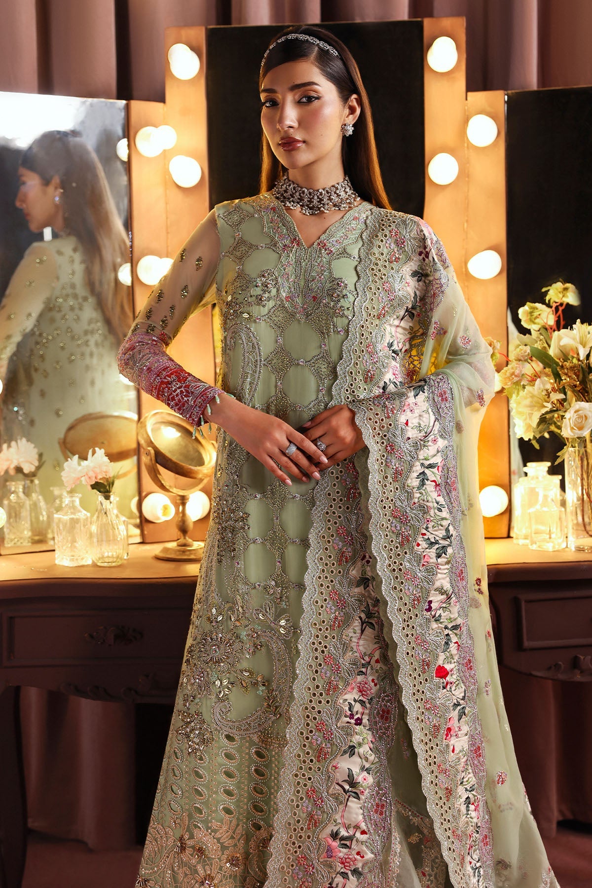 Nureh | Jhoomro 25' | NL-86 Insia -  Nureh jhoomro 25 - Original Designer Dress - House of Maryam