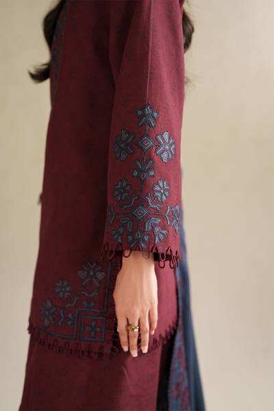 Iznik | Winter Chapter 25 | UE-592 Printed Khaddar