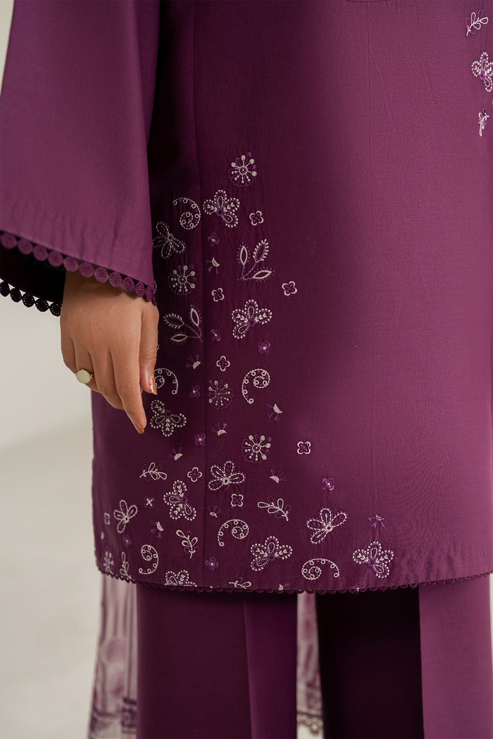 Farasha | Thread Lines Embroidered | Mauve Eclips -  Farasha Ladies Clothes - Original Designer Dress - House of Maryam