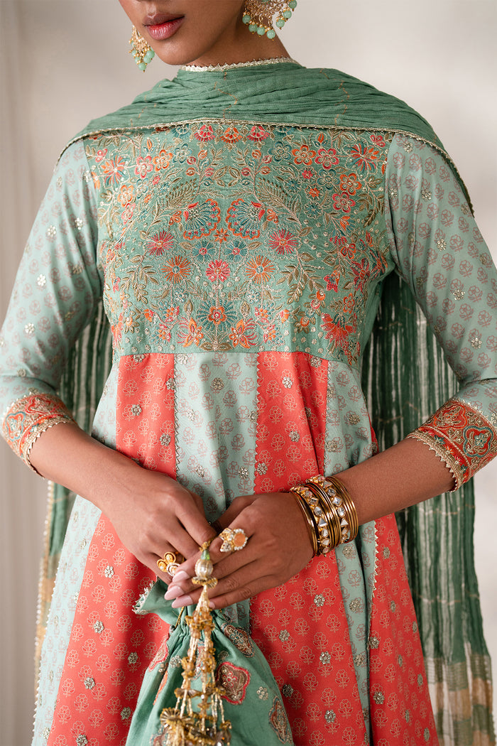 Baroque | Luxury Pret Formals | UF-4141, image 3
