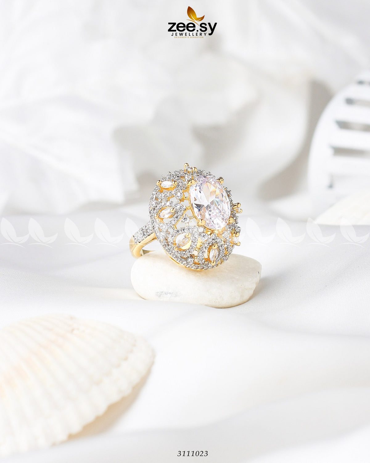 Kohinoor Ring -  Zeesy Finger Ring - Original Designer Dress - House of Maryam