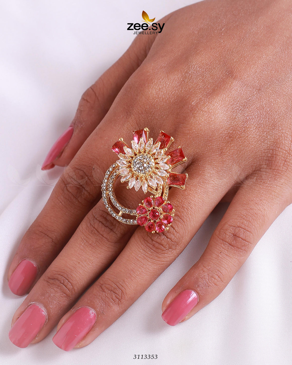 Aima Baig Ring -  Zeesy Finger Ring - Original Designer Dress - House of Maryam