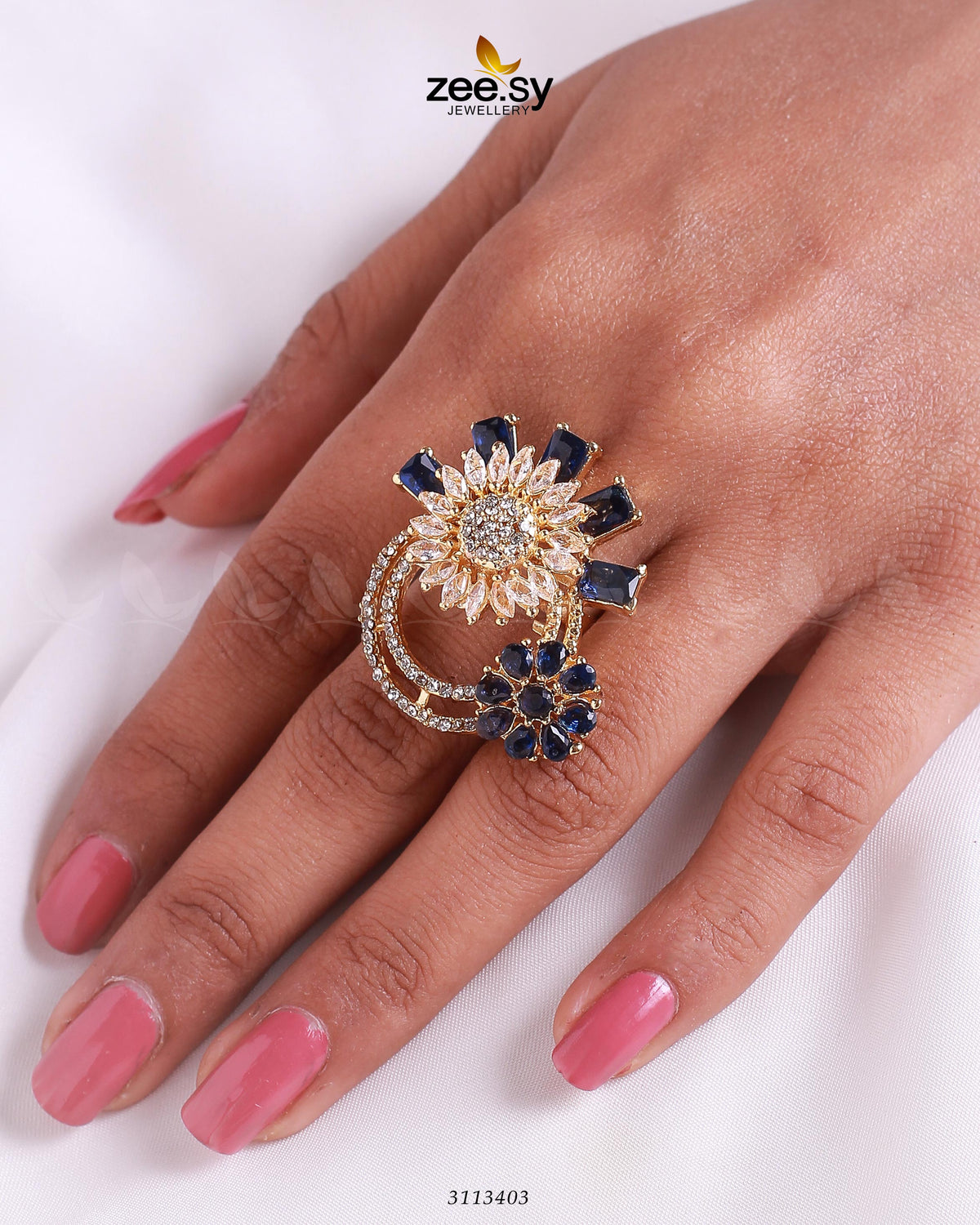 Aima Baig Ring -  Zeesy Finger Ring - Original Designer Dress - House of Maryam