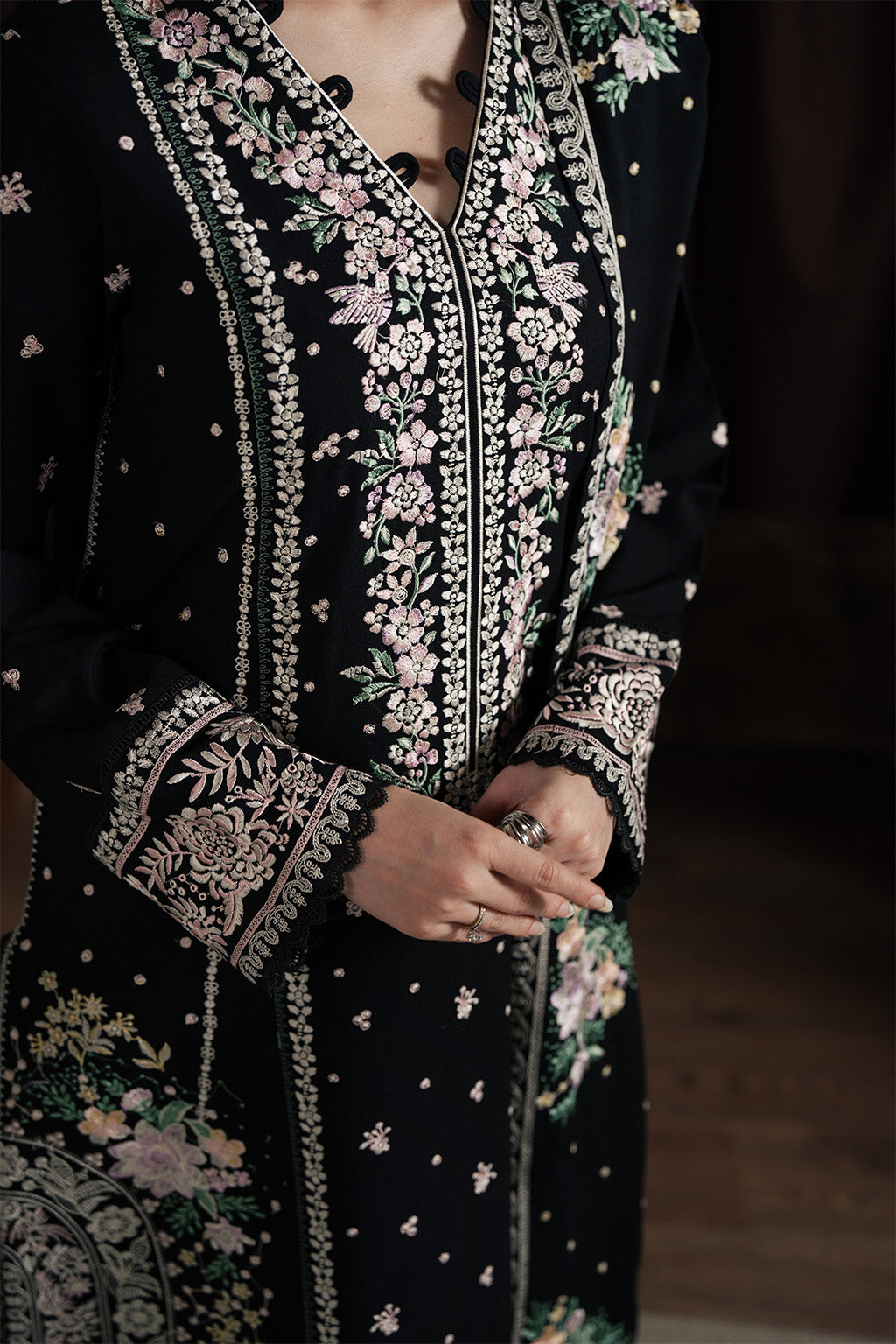 Neeshay | Winter Reverie | Velayne, image 5