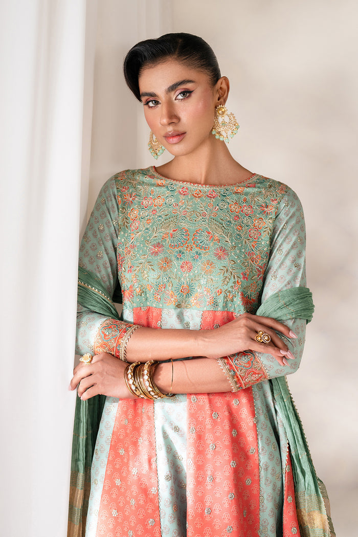 Baroque | Luxury Pret Formals | UF-4141, image 4