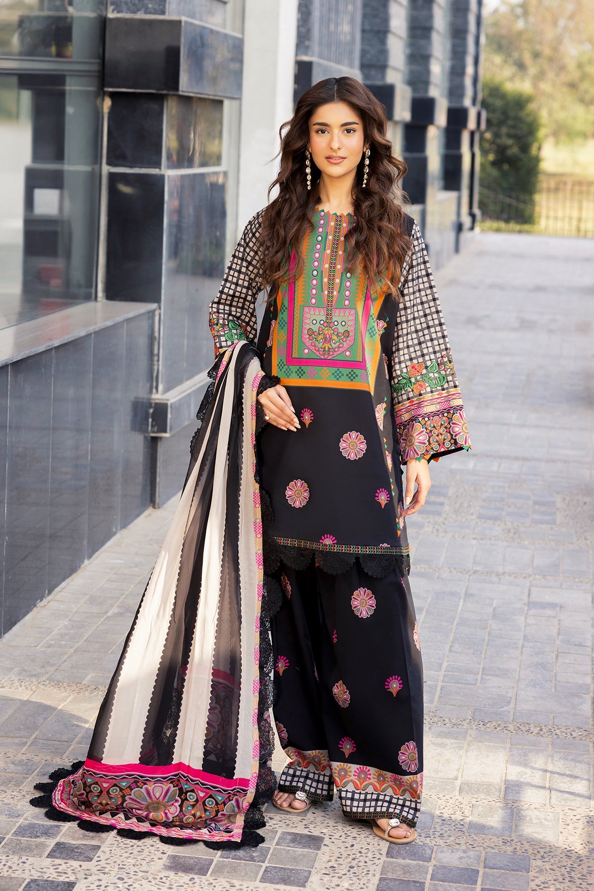 Charizma | Aniq Lawn | AN6-04, image 3