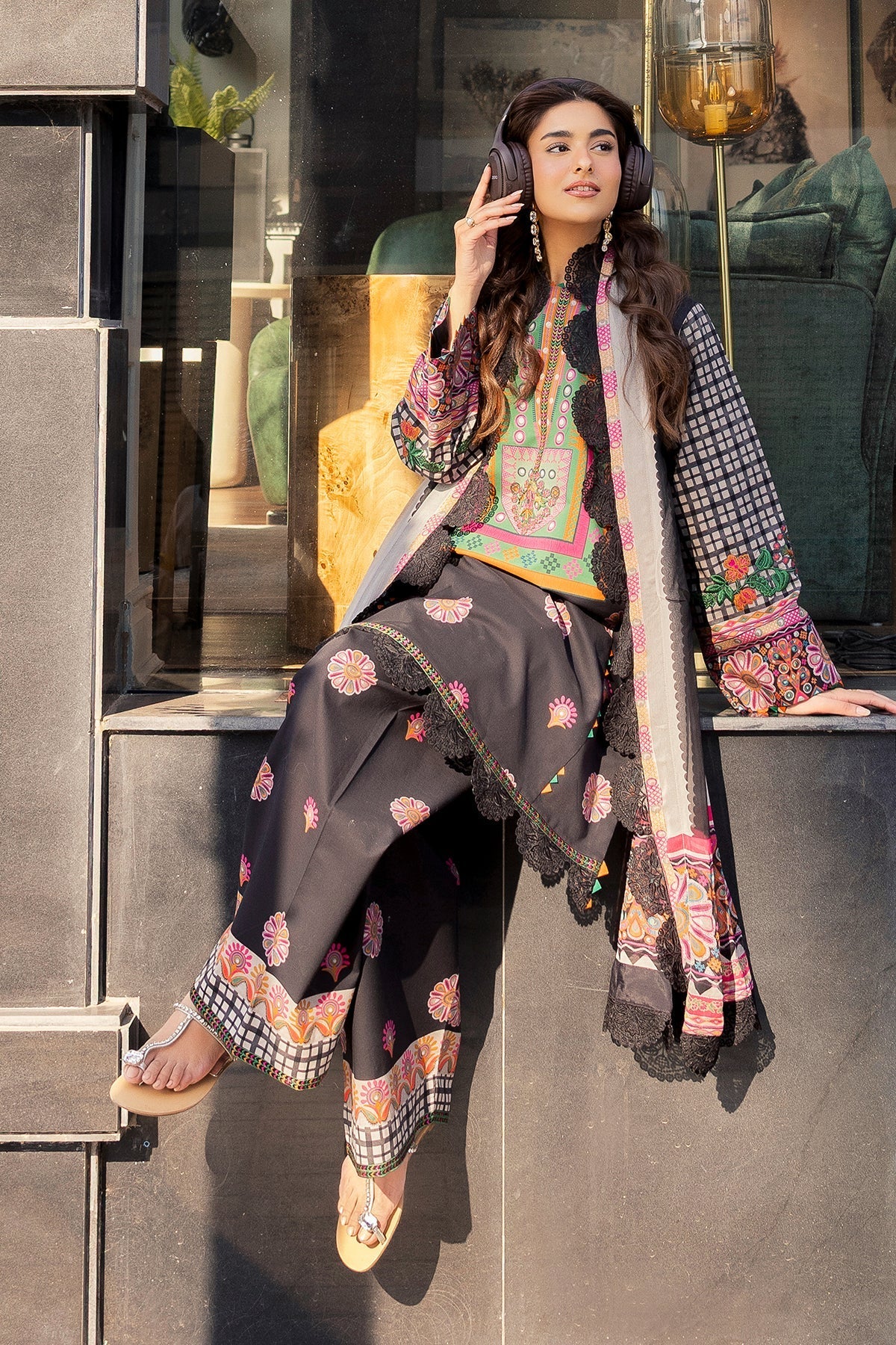 Charizma | Aniq Lawn | AN6-04-8