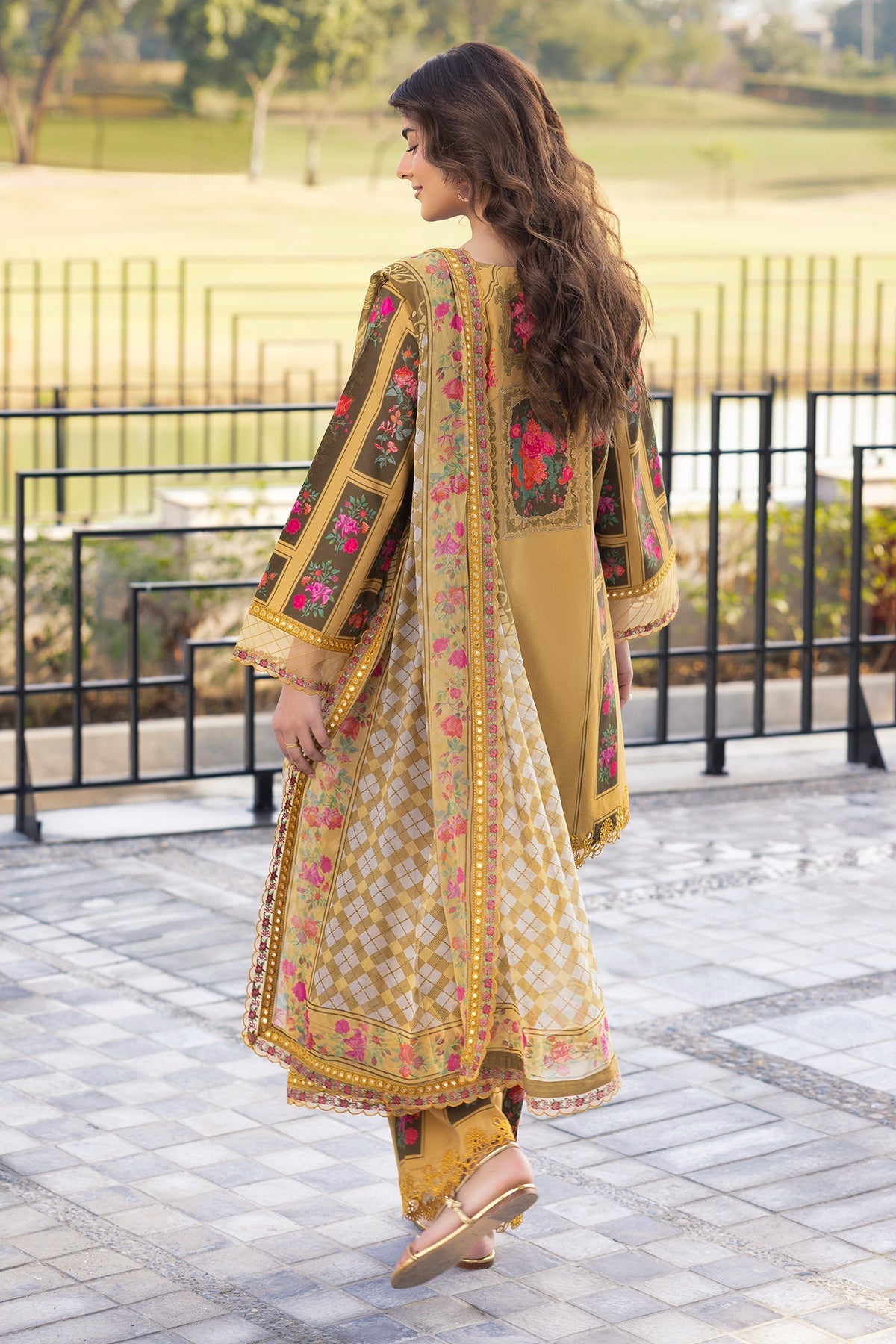 Charizma | Aniq Lawn | AN6-03, image 2