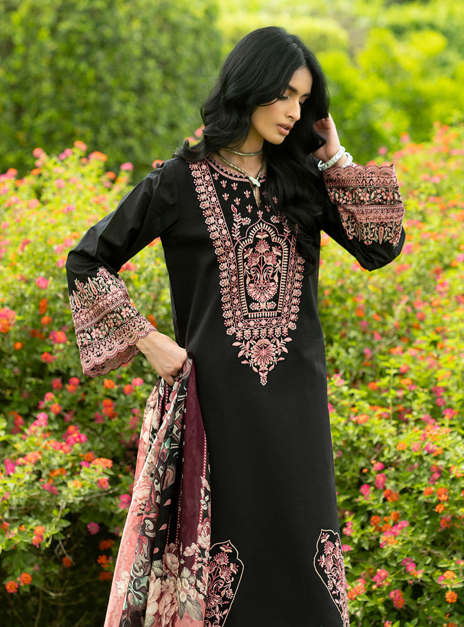 Zainab Chottani | Luxe Lawn 26 | Seya - 10, image 4