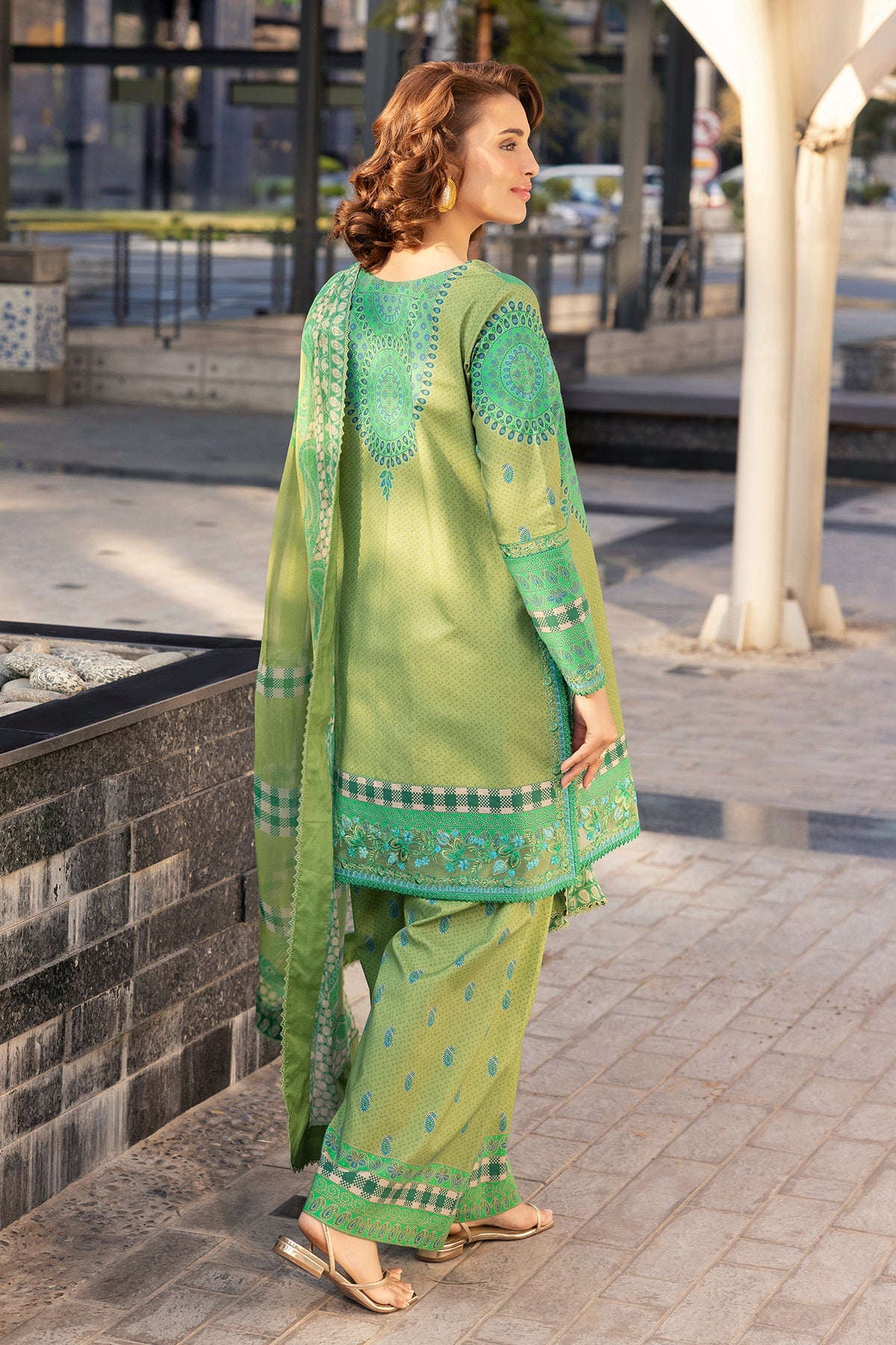 Charizma | Infinity Lawn | 3-PC UNSTITCHED EMBROIDERED LAWN COLLECTION IN6-02, image 2