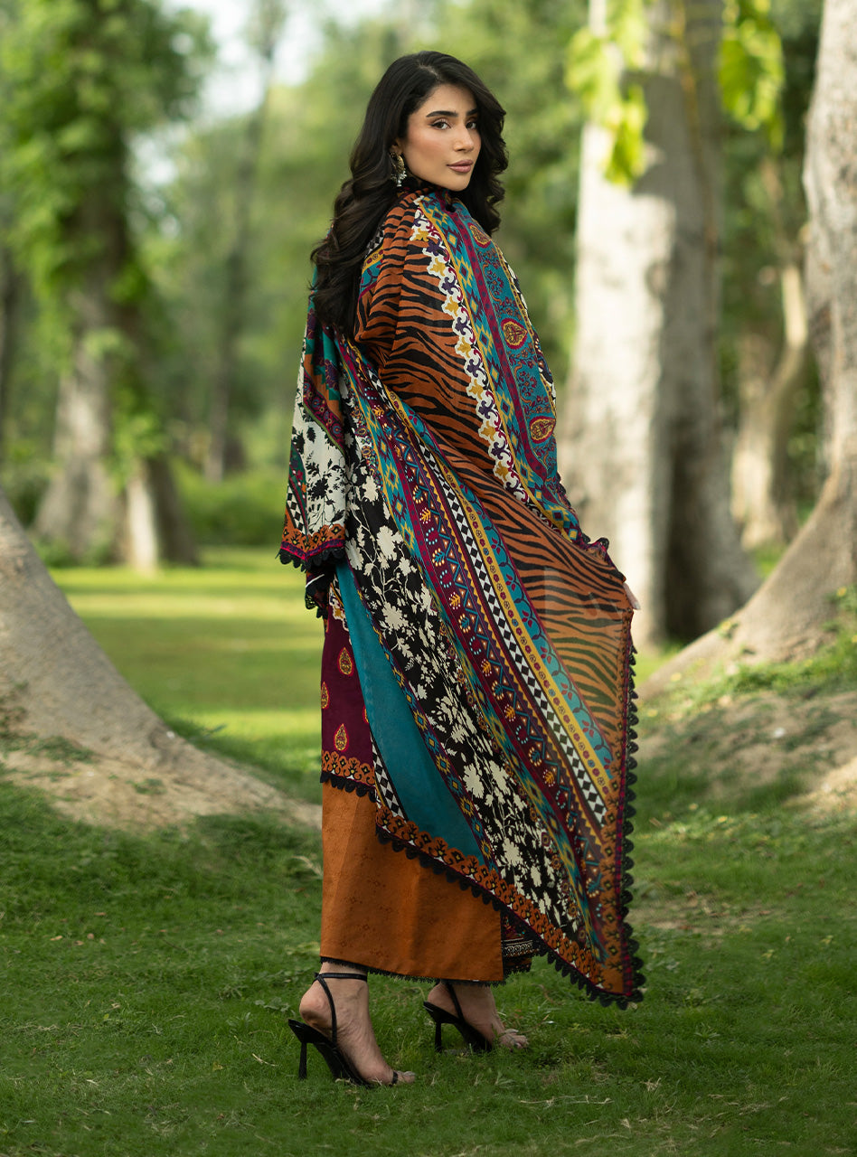 Zainab Chottani | Luxe Lawn 26 | Erin - 11-2