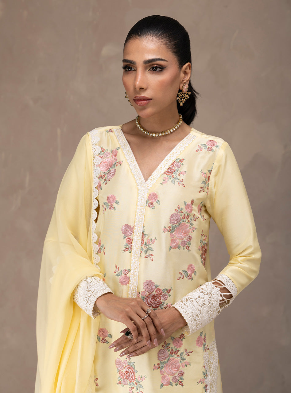 Zainab Chottani | Eid Edit 26 | Butter Bloom, image 3