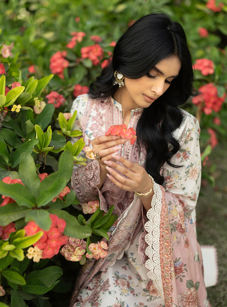 Zainab Chottani | Luxe Lawn 26 |Ilsa - 14-10