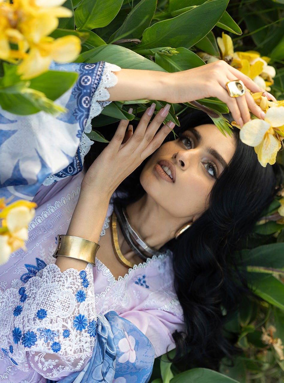 Zainab Chottani | Luxe Lawn 26 |Bria - 15, image 10
