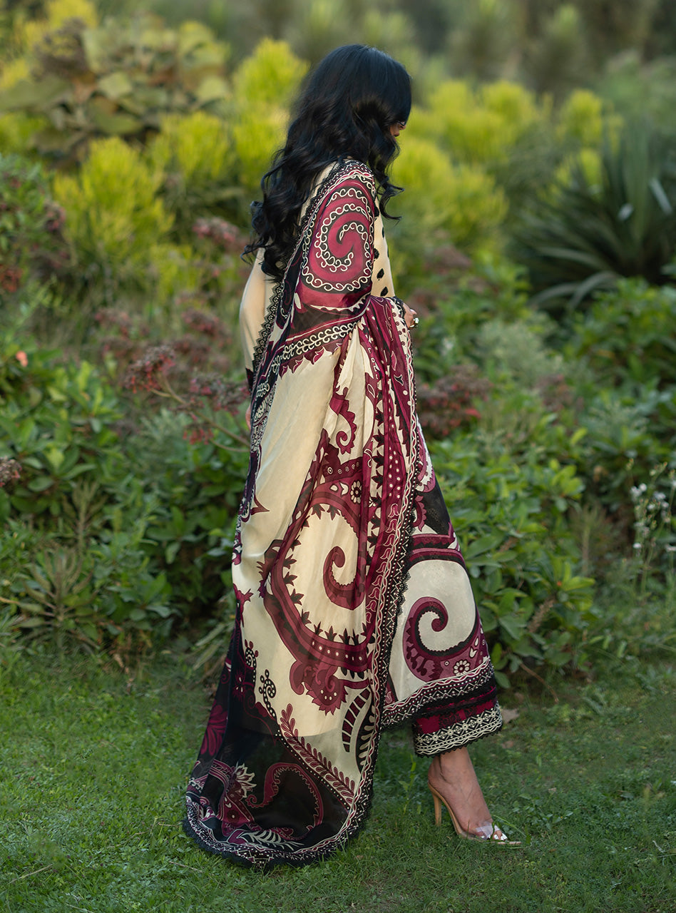Zainab Chottani | Luxe Lawn 26 | Nour - 09, image 5