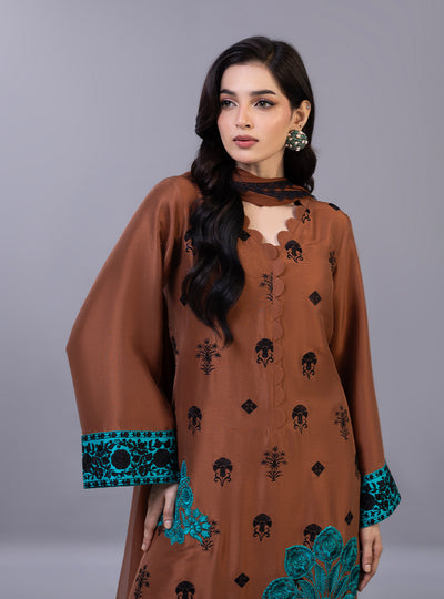 Zainab Chottani | Ramadan Edit 26 | Terra Luxe, image 6