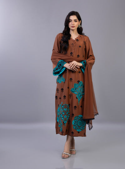 Zainab Chottani | Ramadan Edit 26 | Terra Luxe, image 4