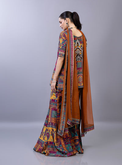 Zainab Chottani | Ramadan Edit 26 | Mirage flared, image 2