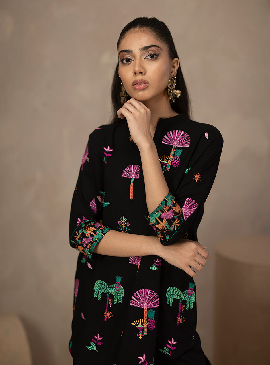 Zainab Chottani | Zahra Spring Edit 26 | Misty, image 3