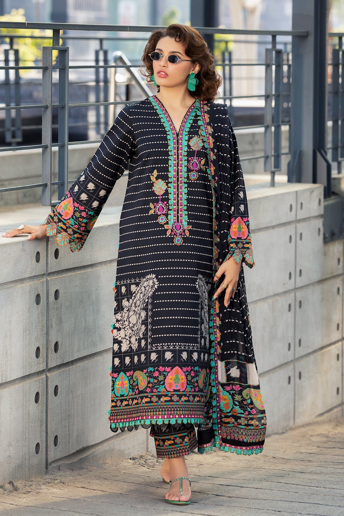 Charizma | Aniq Lawn |  AN6-09, image 3