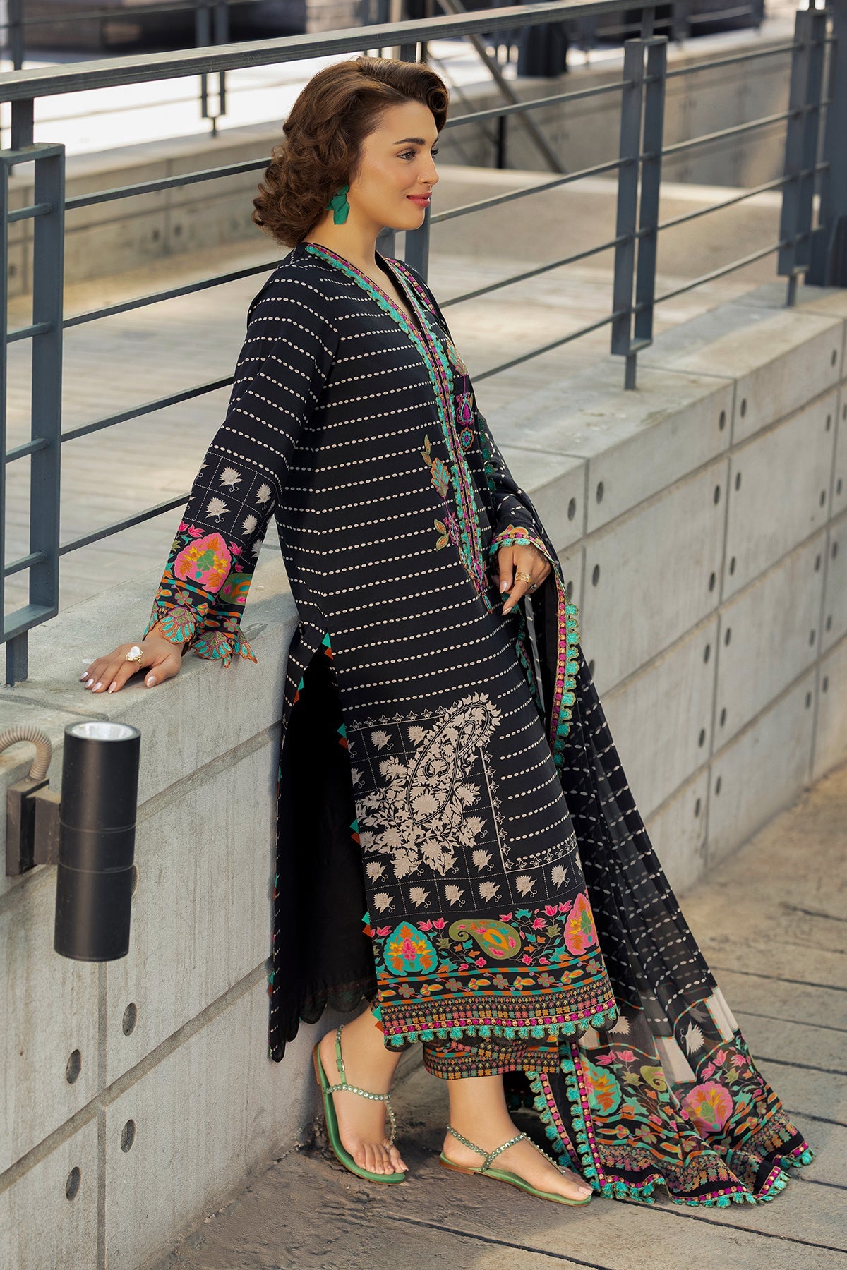 Charizma | Aniq Lawn |  AN6-09, image 4