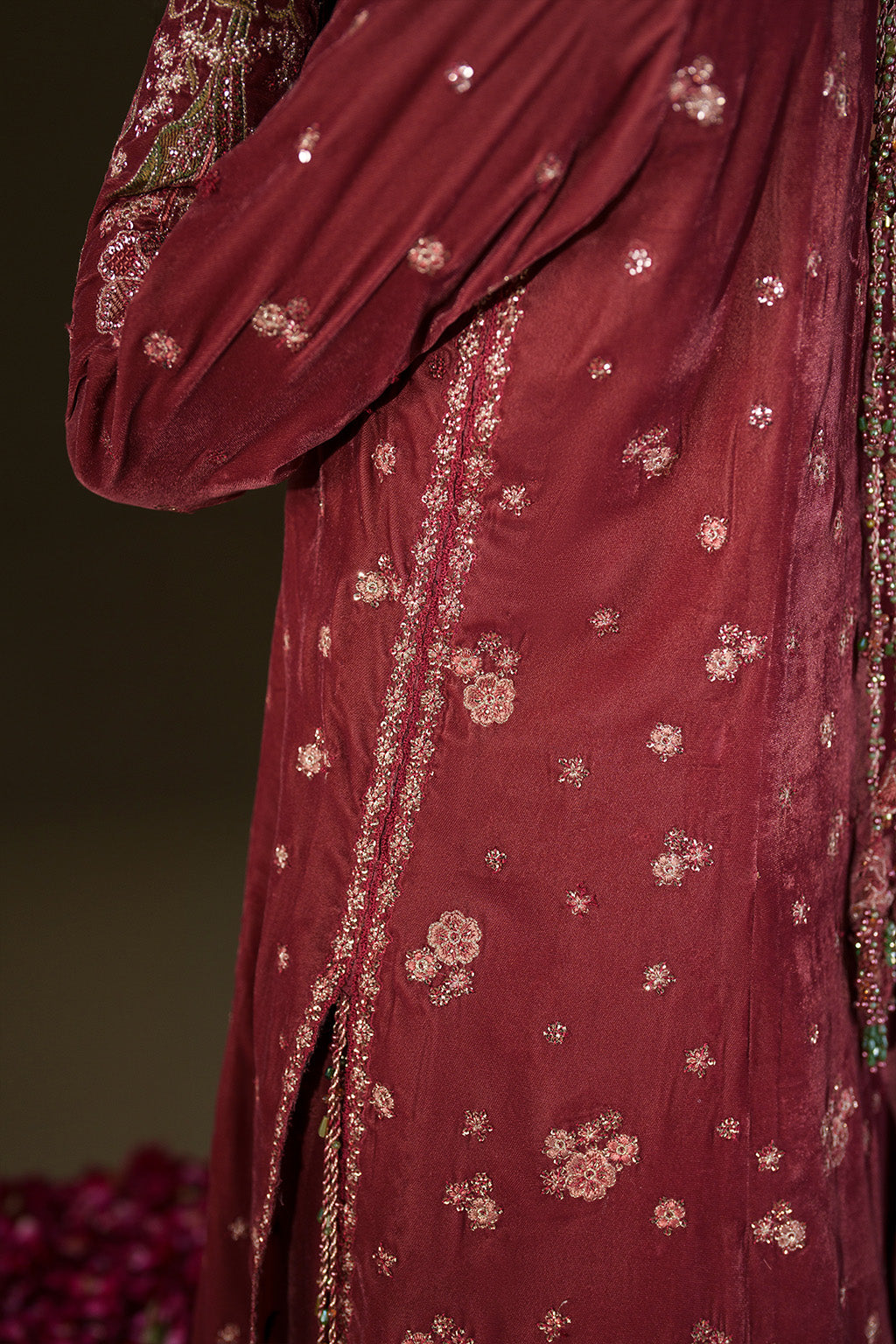 Iznik | Velvet 25 | IV-75 Embroidered Velvet, image 8