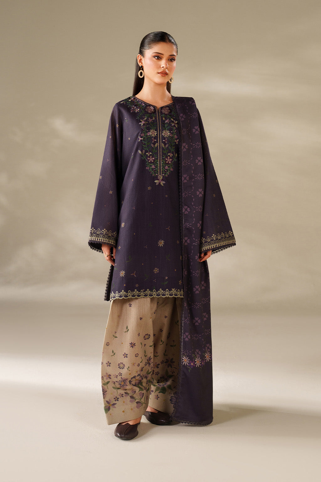 Iznik | Winter Chapter 25 | UE-568 Printed Khaddar, image 4