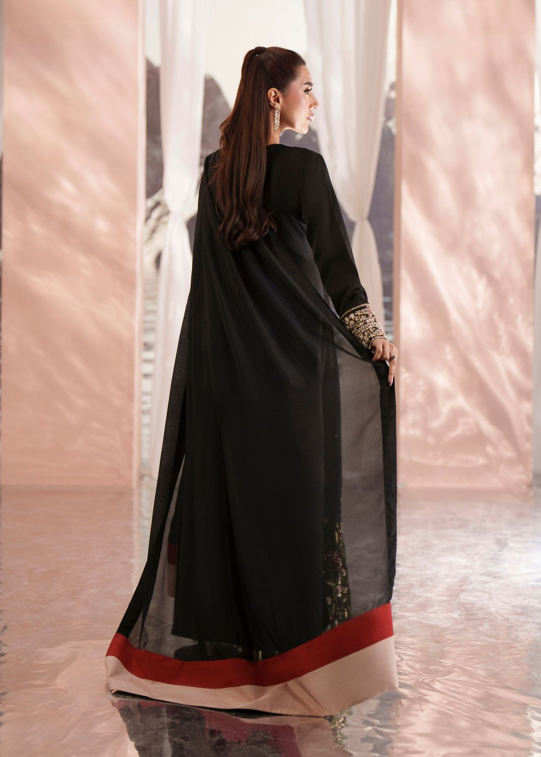 Mehak Yaqoob | Enchante Luxe Edit | MUSE-2