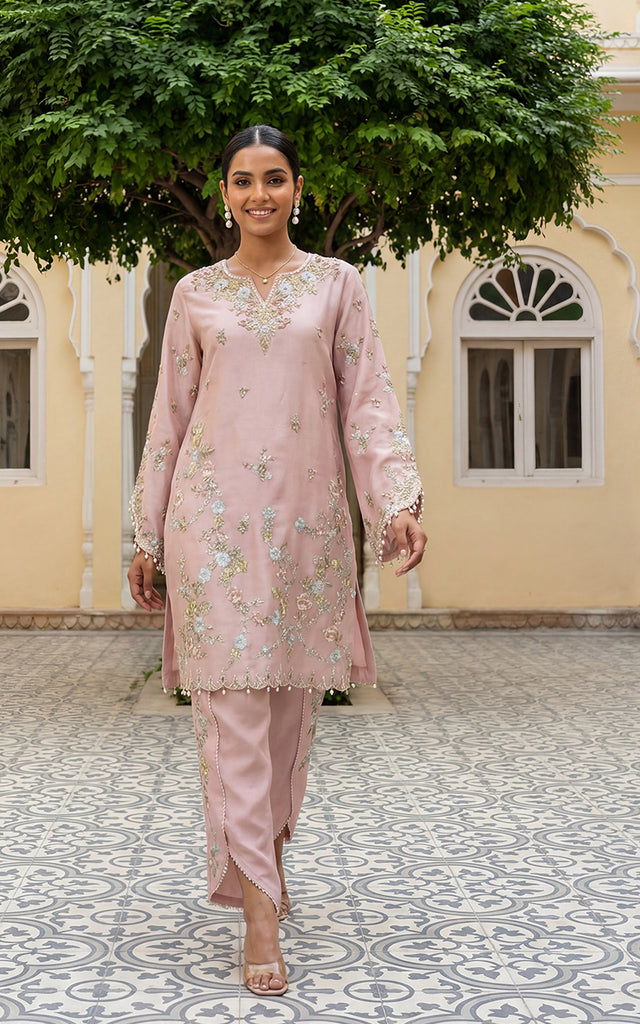 Threads and Motifs | Eid Edit 26 | 10149, image 4