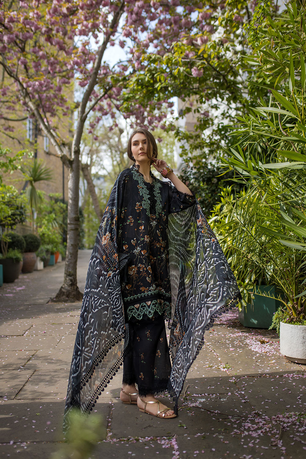 Sobia Nazir | Basics 25 | Design 3B -  Sobia Nazir Ladies Clothes - Original Designer Dress - House of Maryam