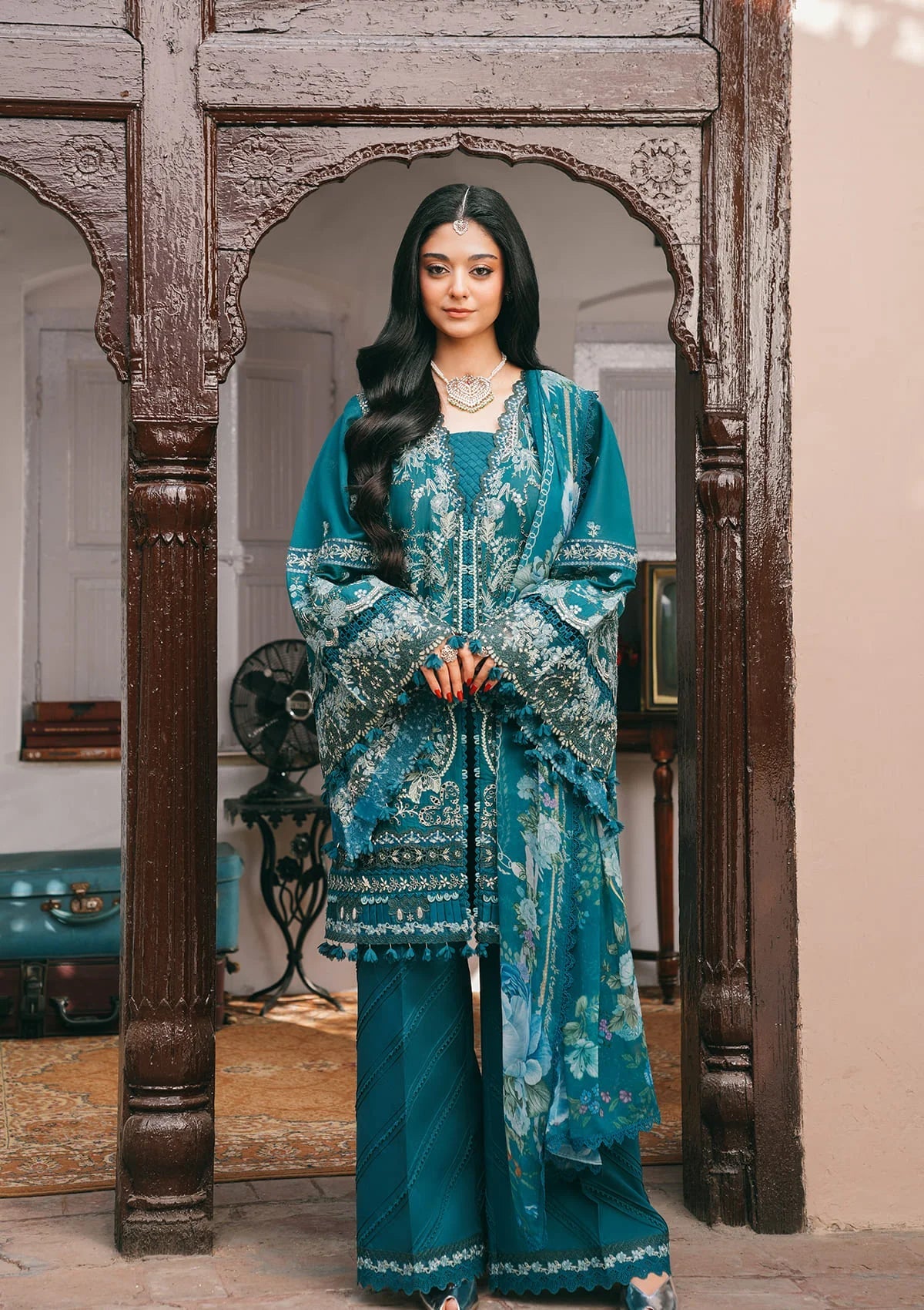 Kahf Premium | Ek Fasana Luxury Lawn 26 | KLB-5A MORNI