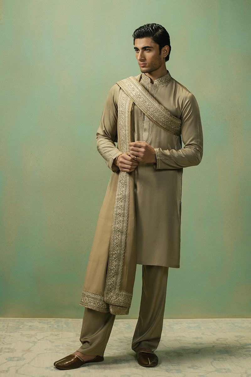 Republic By Omar Farooq | Luxury Rtw | 'Saud' Shawl -  Republic by Omar Farooq Luxury RTW - Original Designer Dress - House of Maryam