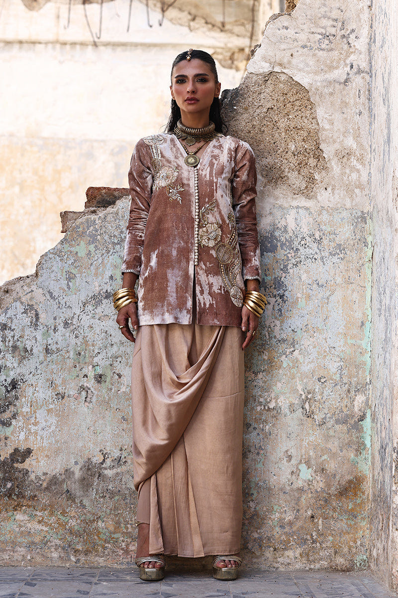 Wardha Saleem | Pure Velvet 25 | Nuha