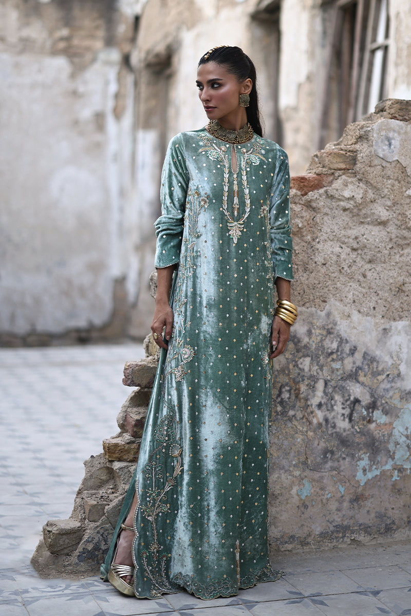 Wardha Saleem | Pure Velvet 25 | Vian