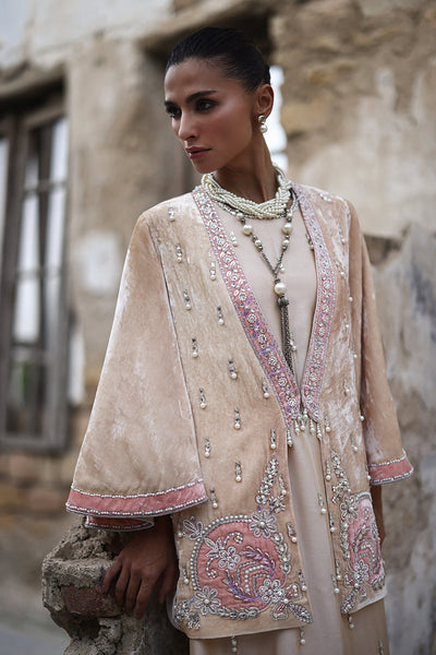 Wardha Saleem | Pure Velvet 25 | Arya