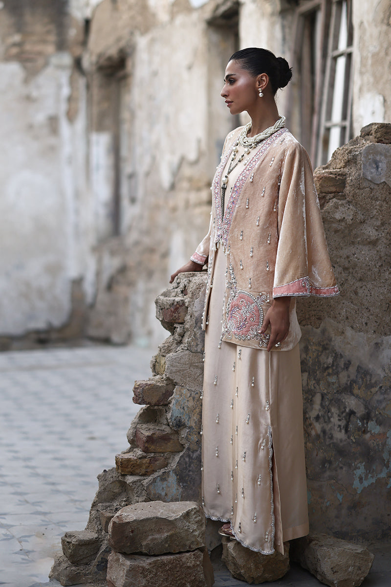 Wardha Saleem | Pure Velvet 25 | Arya, image 6