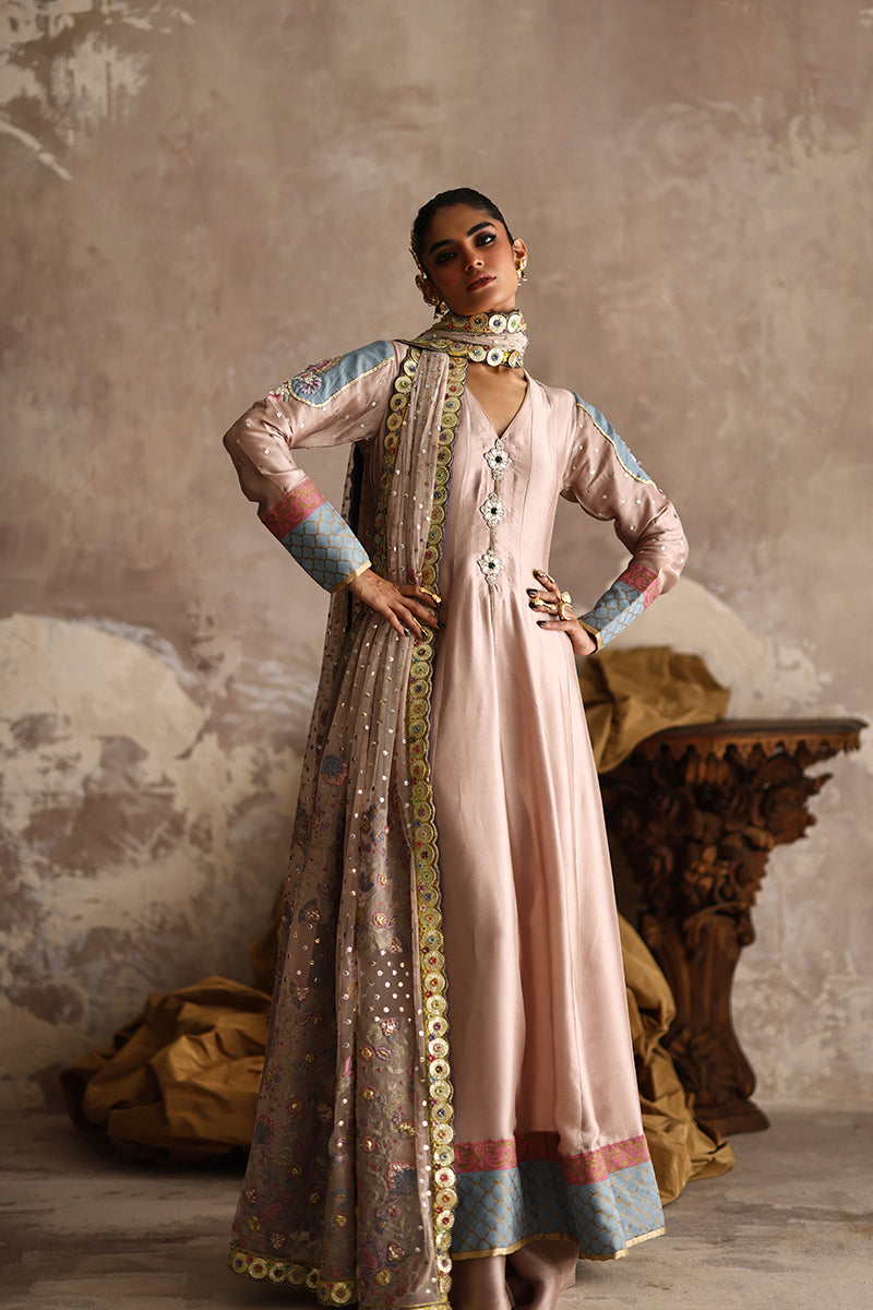 Wardha Saleem | Layla Formals 25 | Gulbagh, image 9