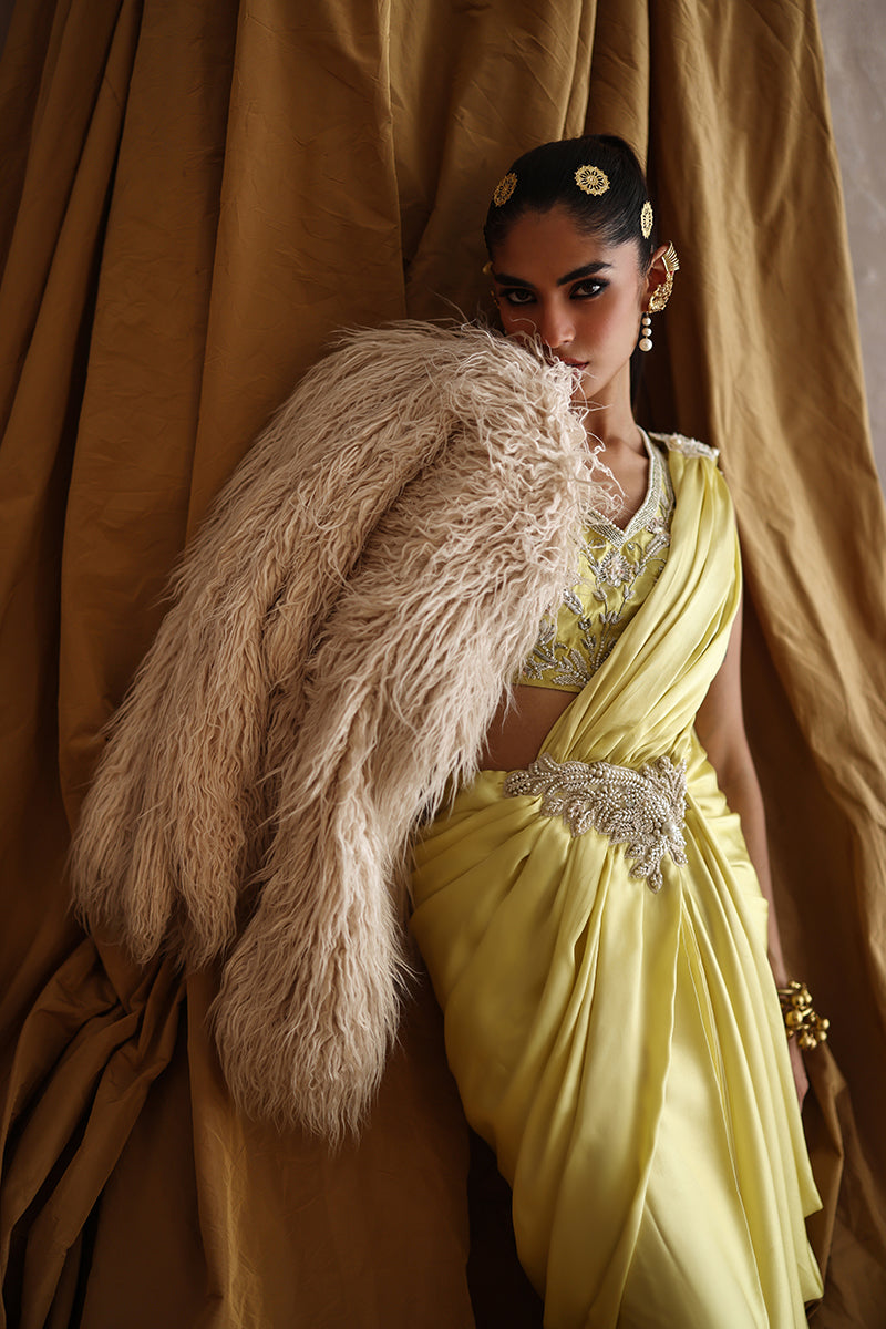 Wardha Saleem | Layla Formals 25 | Dilruba-3