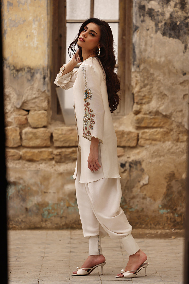 Wardha Saleem | Zimal Luxury Eid Edit 26 | Kanwal, image 3