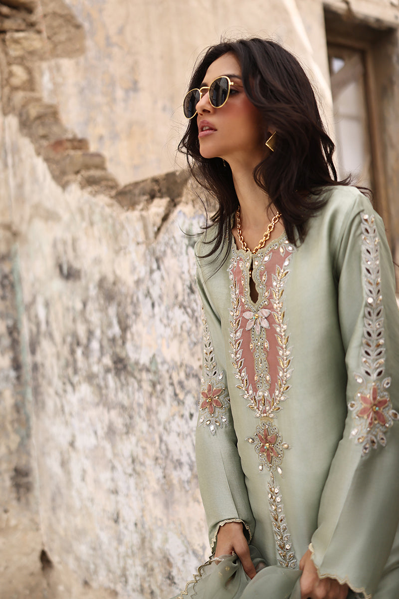 Wardha Saleem | Zimal Luxury Eid Edit 26 |Kiran-8