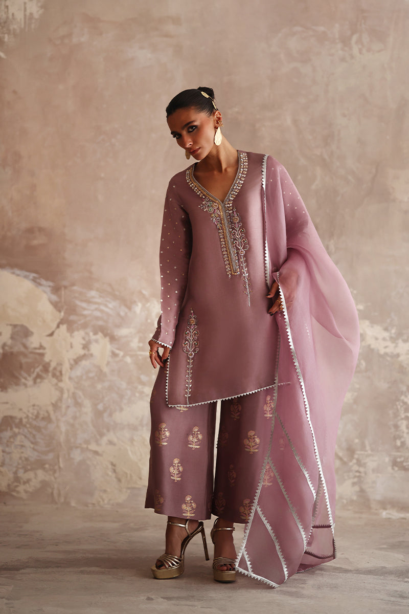 Wardha Saleem | Layla Formals 25 | Zuhal-6