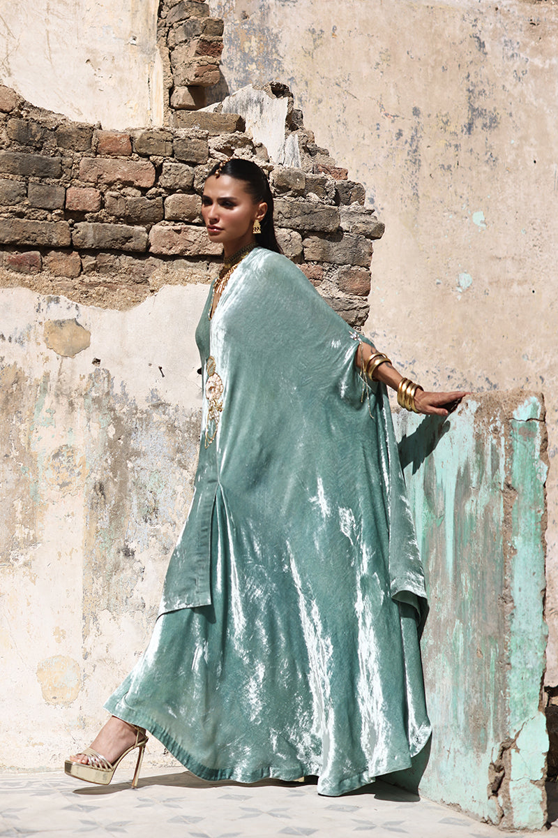 Wardha Saleem | Pure Velvet 25 |Kyra-4