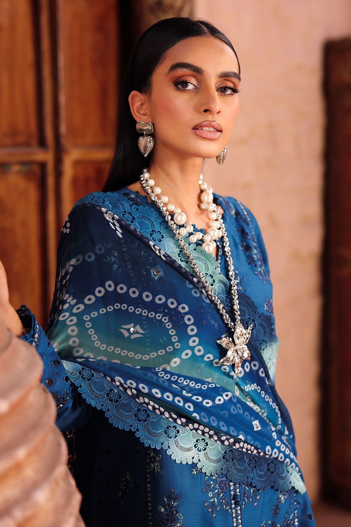 Nureh | Bazaar Luxe 25 | NE-160-7