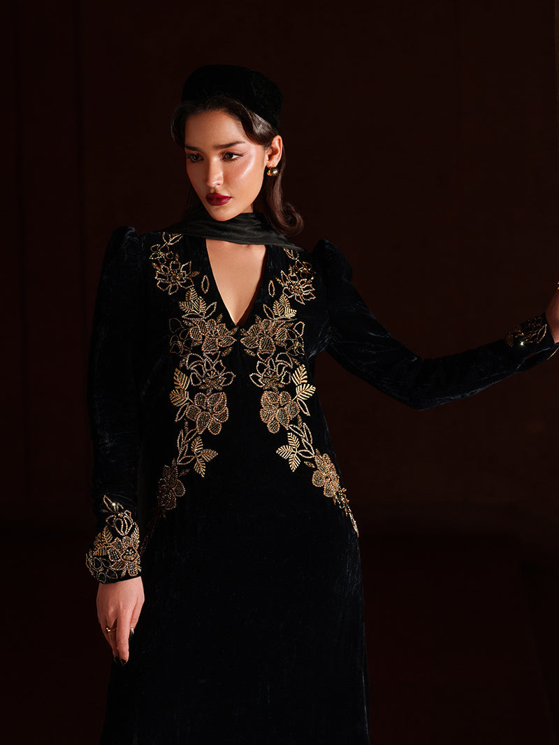 Caia | Luxury Velvet Edit 25 | Eclipse-5