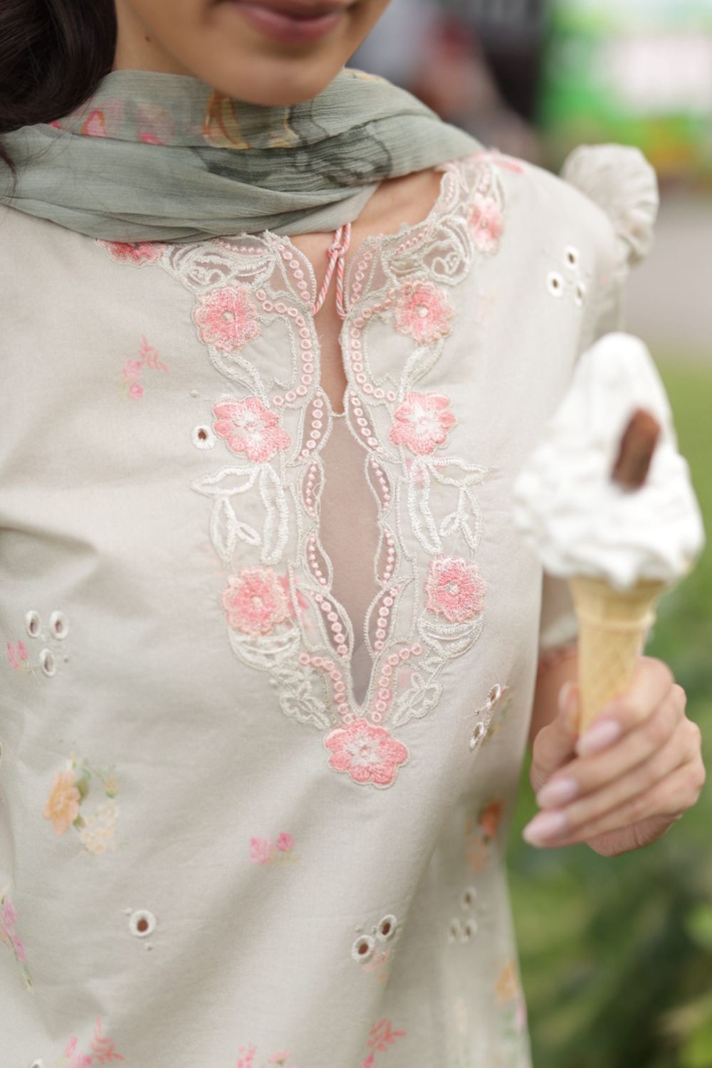 Sobia Nazir | Prints 26 |6B, image 2